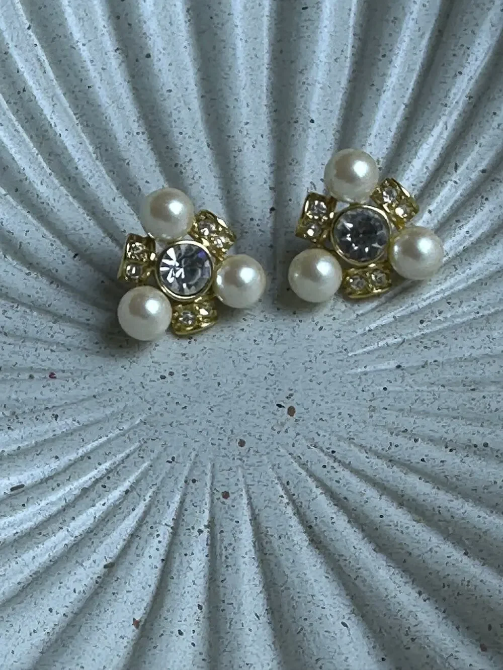 BOGO FREE PEARL GOLD CRYSTAL STUD PROM EARRINGS